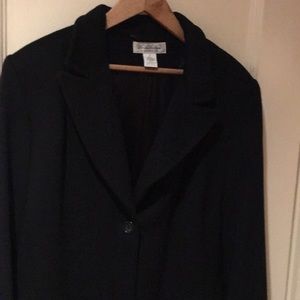 Women ‘s Brooks Brothers coat